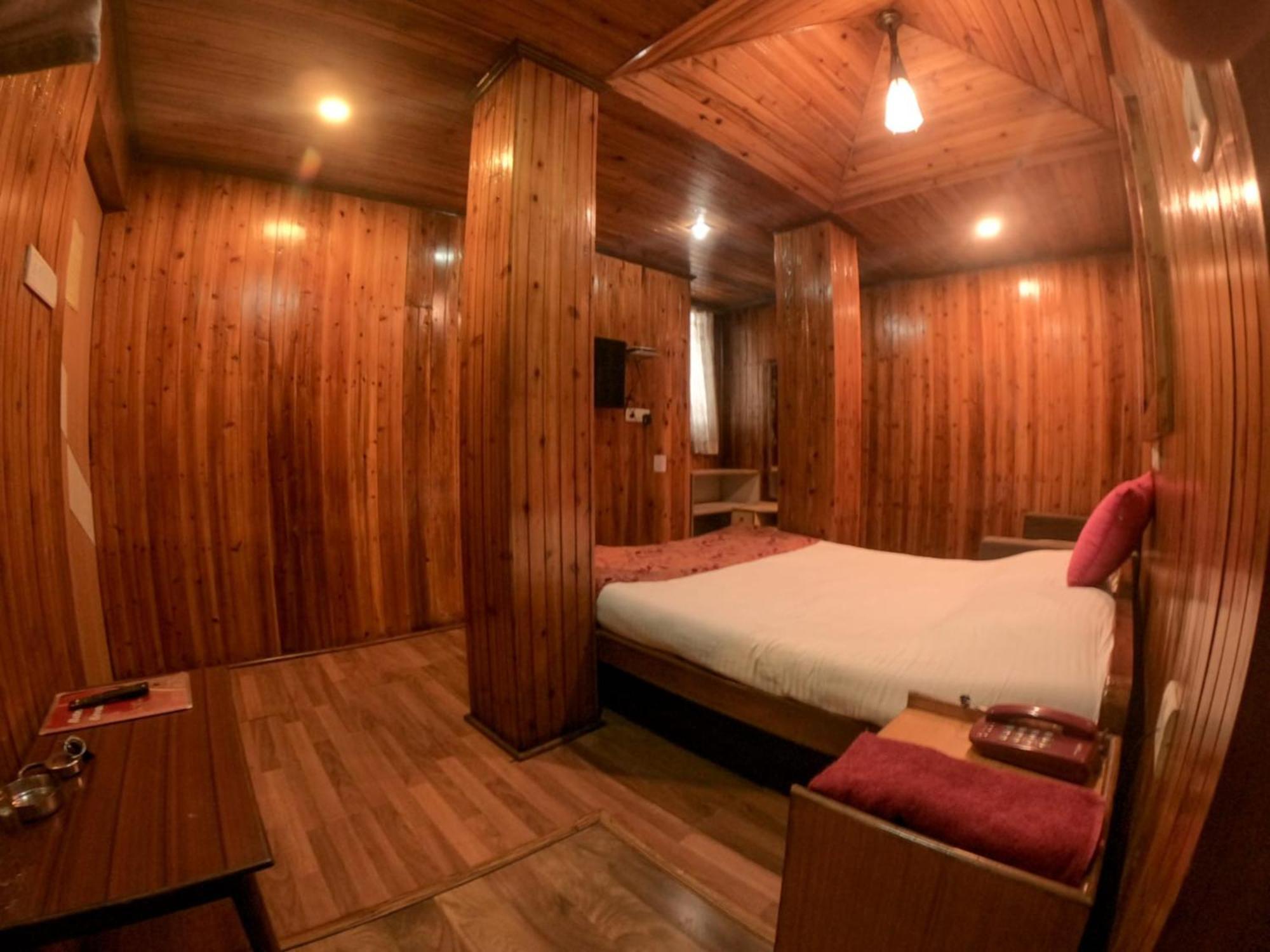 Grg Broadway Mall Road Darjeeling By Royal Collection Hotel Ngoại thất bức ảnh